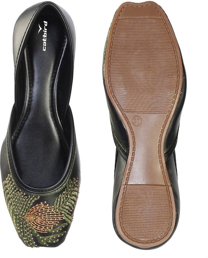 Handmade Peacock feather Embroidered Punjabi Mojari Jutis for Women-KYAMSTORE