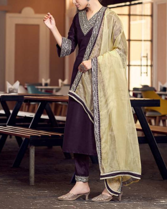 Women Silk Blend Kurta Pant Dupatta Set-KYAMSTORE
