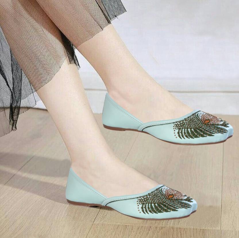Handmade Peacock feather Embroidered Punjabi Mojari Jutis for Women-KYAMSTORE