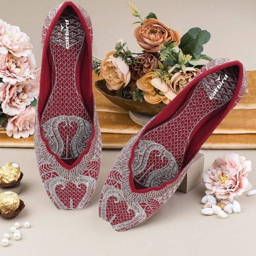 Embroidered Traditional Flats Mojari, Ethnic Shoes, Punjabi Jutis for Women-KYAMSTORE