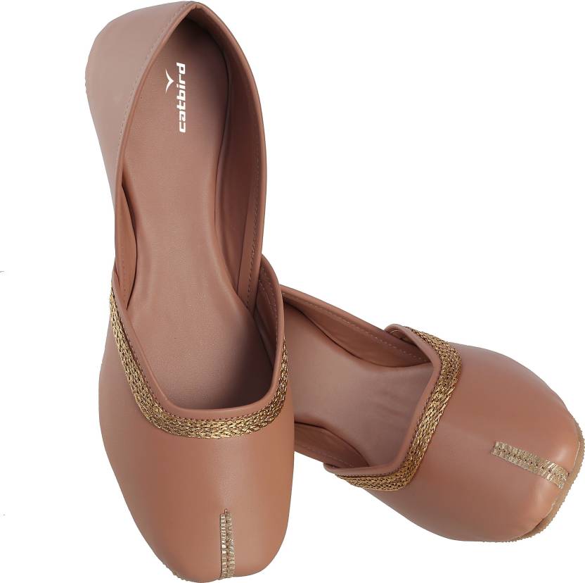 Punjabi Ethnic Jutis| Elegant & Comfortable Mojari Jutis For Women-KYAMSTORE