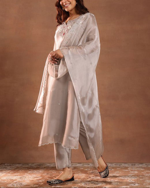 Floral Yoke Design Beads and Stones Tissue Straight Kurta with Trousers & Dupatta-KYAMSTORE
