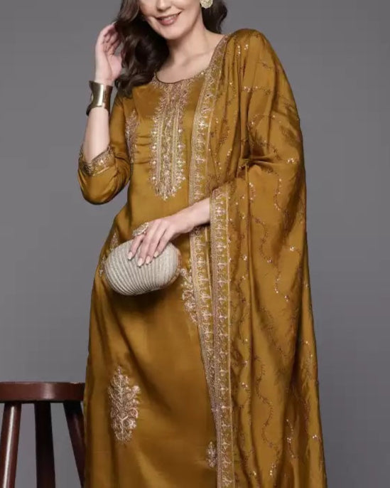 Women Cotton Blend Kurta Pant Dupatta Set-KYAMSTORE