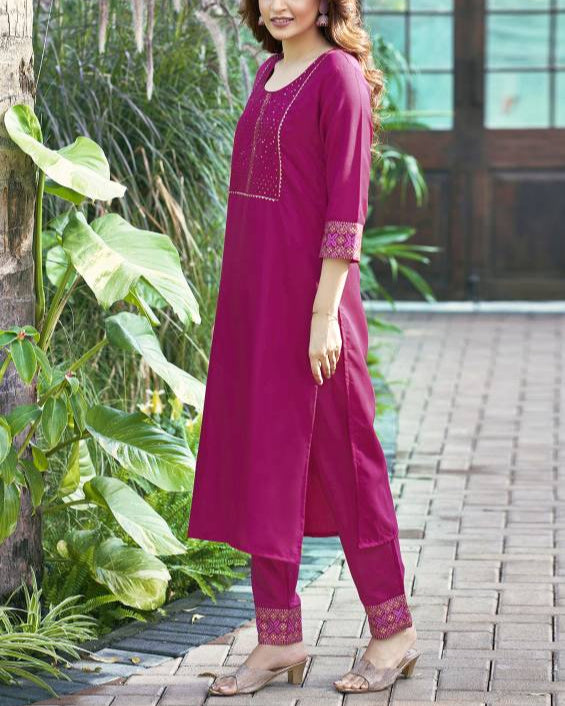 Women Cotton Blend Kurta Pant Dupatta Set-KYAMSTORE