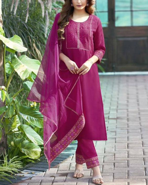 Women Cotton Blend Kurta Pant Dupatta Set-KYAMSTORE