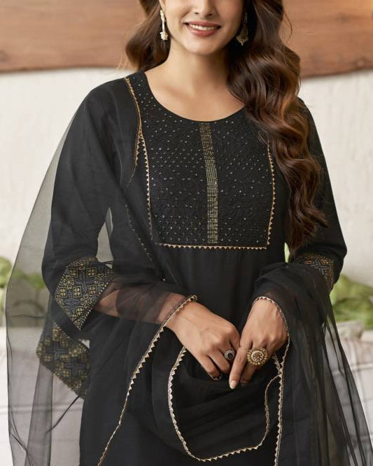 Women Cotton Blend Kurta Pant Dupatta Set-KYAMSTORE