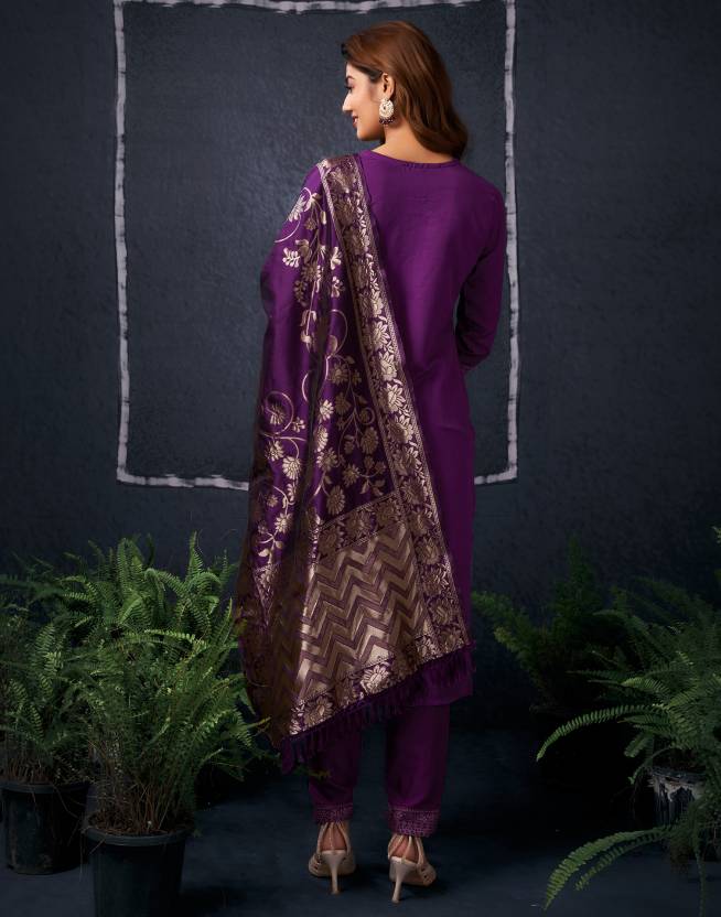 Women Silk Blend Kurta Pant Dupatta Set