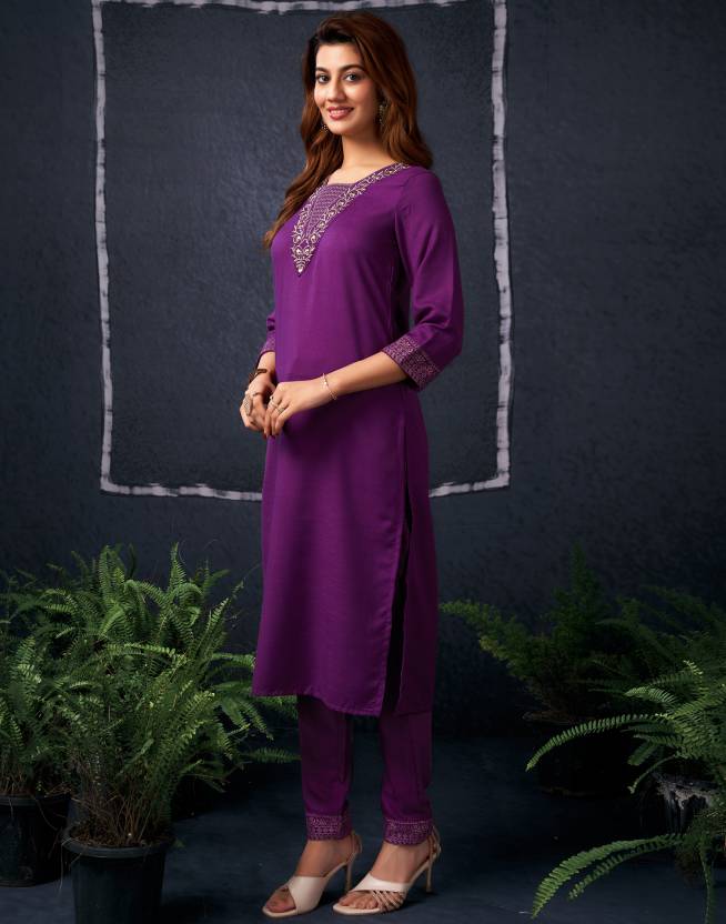 Women Silk Blend Kurta Pant Dupatta Set