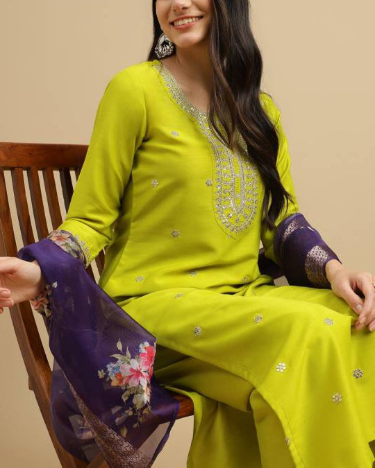 Women Silk Blend Kurta Pant Dupatta Set-KYAMSTORE