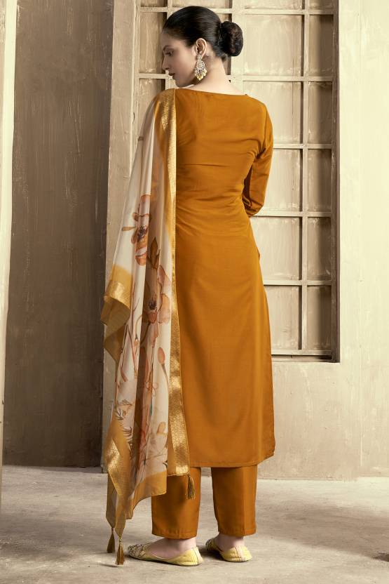 Women Silk Blend Kurta Pant Dupatta Set