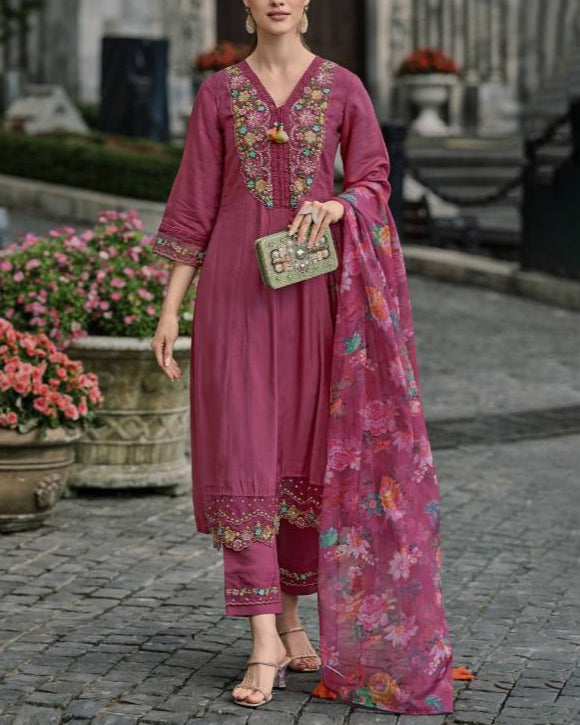 Women Silk Blend Kurta Pant Dupatta Set-KYAMSTORE