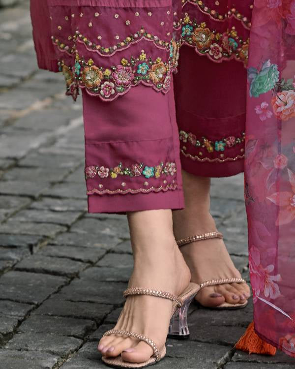Women Silk Blend Kurta Pant Dupatta Set-KYAMSTORE