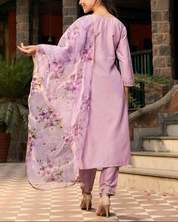 Women Silk Blend Kurta Pant Dupatta Set-KYAMSTORE