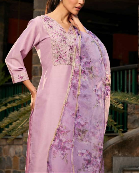 Women Silk Blend Kurta Pant Dupatta Set-KYAMSTORE