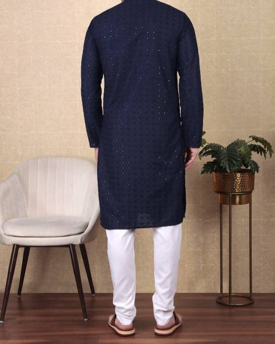 Men Paisley, Embroidered Cotton Blend Straight Kurta-KYAMSTORE