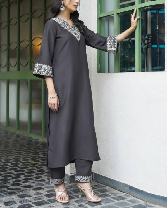 Women Silk Blend Kurta Pant Dupatta Set-KYAMSTORE