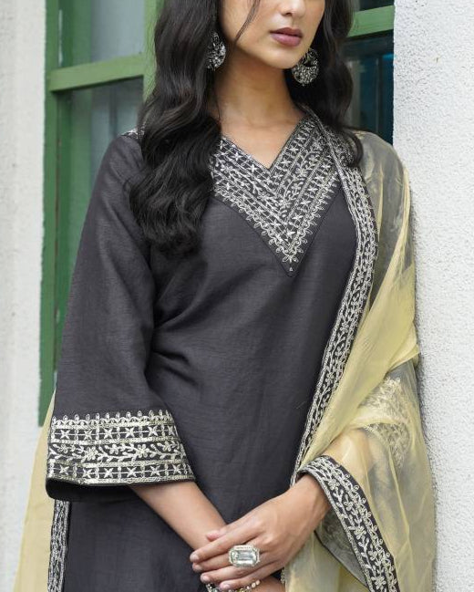 Women Silk Blend Kurta Pant Dupatta Set-KYAMSTORE