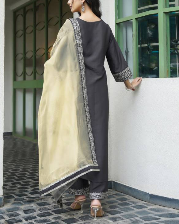 Women Silk Blend Kurta Pant Dupatta Set-KYAMSTORE