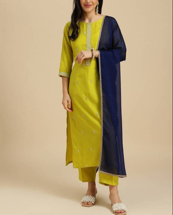 Women Silk Blend Kurta Pant Dupatta Set-KYAMSTORE