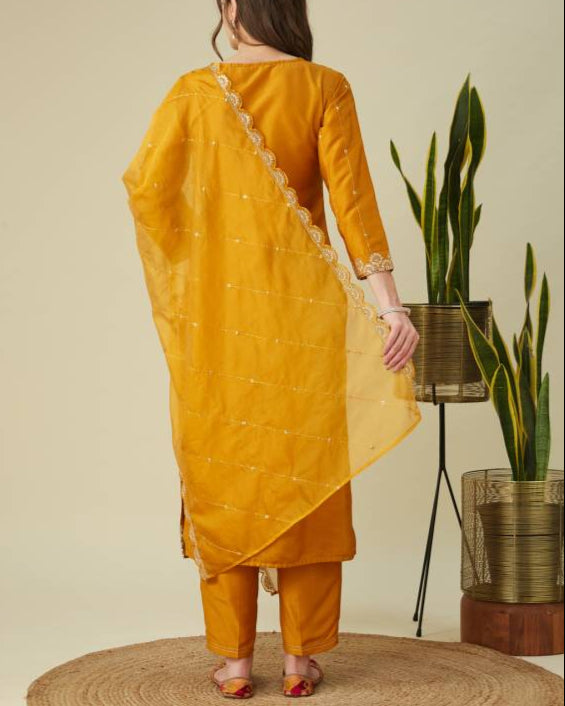 Women Muslin Kurta Pant Dupatta Set-KYAMSTORE