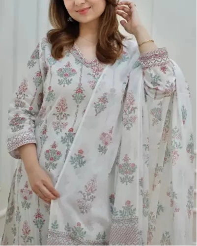 Women Viscose Rayon Kurta Pant Dupatta Set-KYAMSTORE