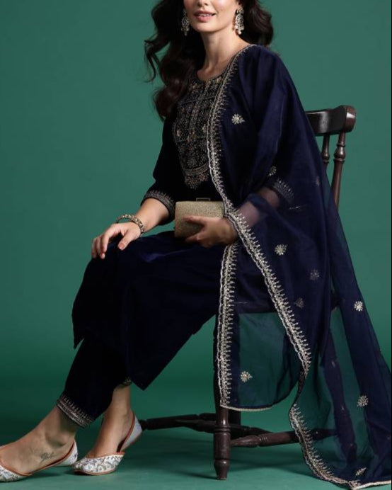 Women Velvet Kurta Pant Dupatta Set-KYAMSTORE