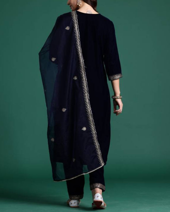 Women Velvet Kurta Pant Dupatta Set-KYAMSTORE