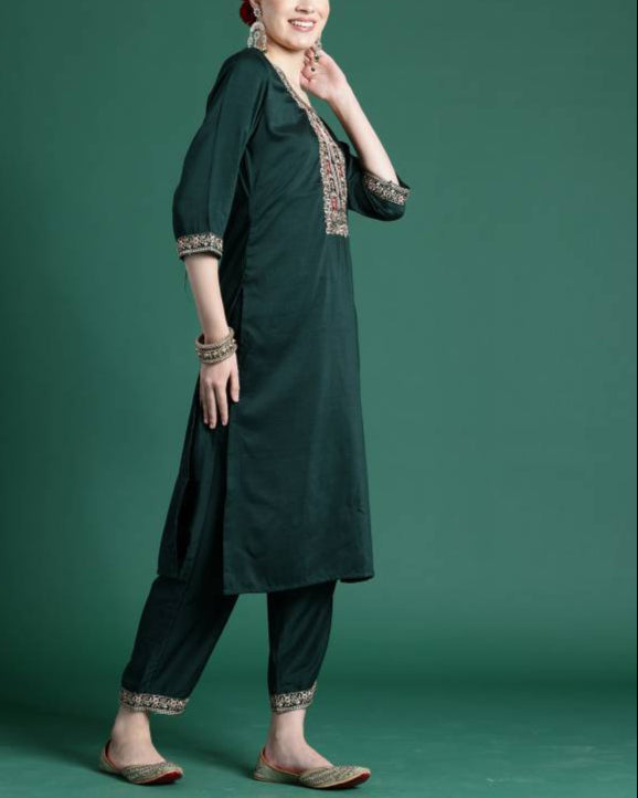 Women Silk Blend Kurta Pant Dupatta Set-KYAMSTORE