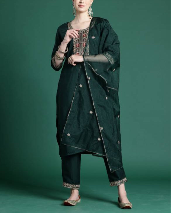 Women Silk Blend Kurta Pant Dupatta Set-KYAMSTORE