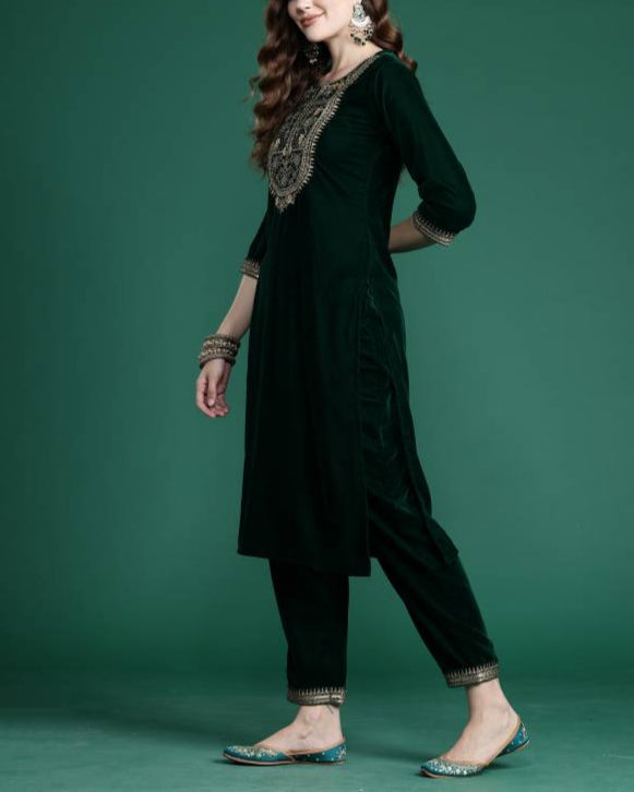 Women Velvet Kurta Pant Dupatta Set-KYAMSTORE