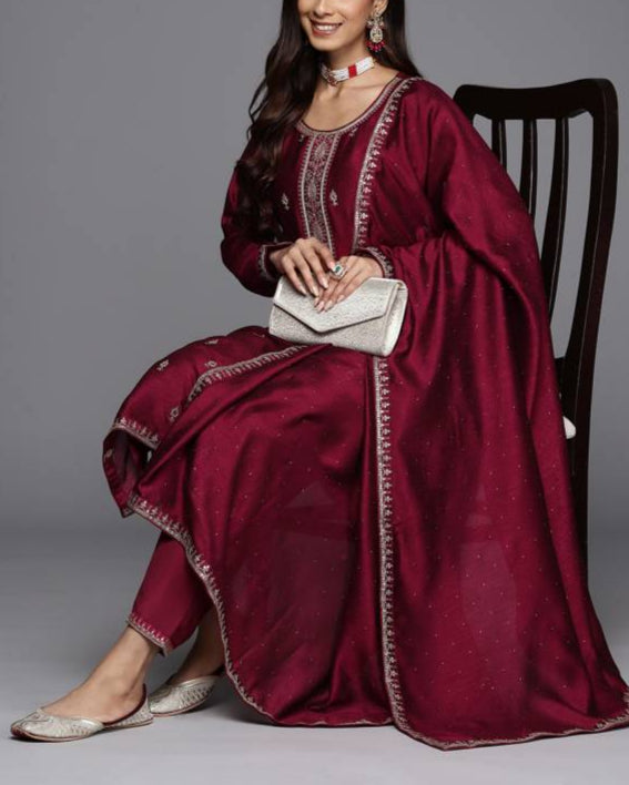 Women Silk Blend Kurta Pant Dupatta Set-KYAMSTORE