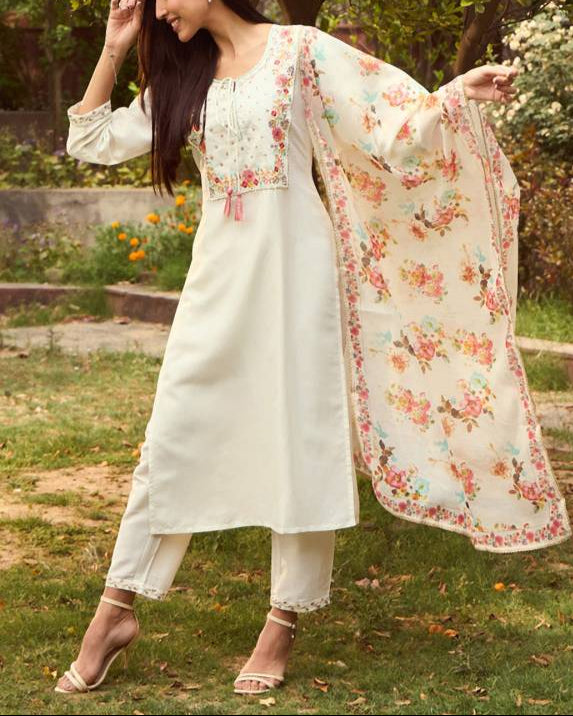 Women Silk Blend Kurta Pant Dupatta Set-KYAMSTORE