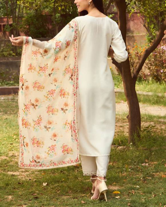 Women Silk Blend Kurta Pant Dupatta Set-KYAMSTORE