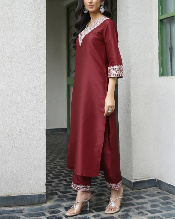 Women Silk Blend Kurta Pant Dupatta Set-KYAMSTORE