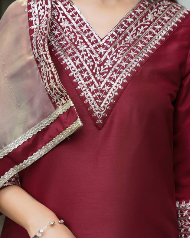 Women Silk Blend Kurta Pant Dupatta Set-KYAMSTORE
