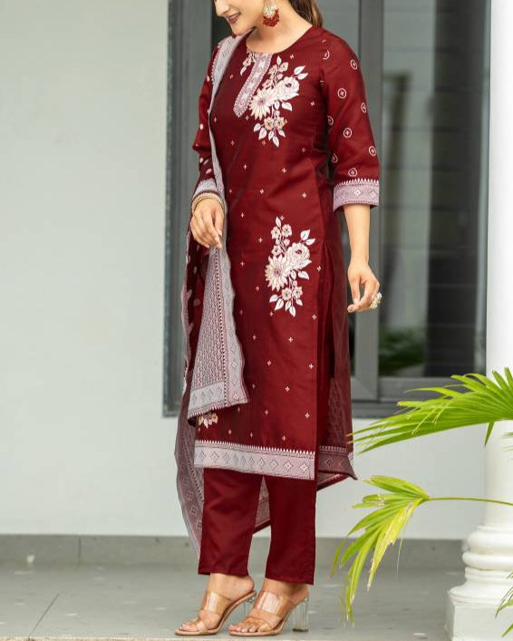 Women Silk Blend, Jacquard Kurta Pant Dupatta Set-KYAMSTORE