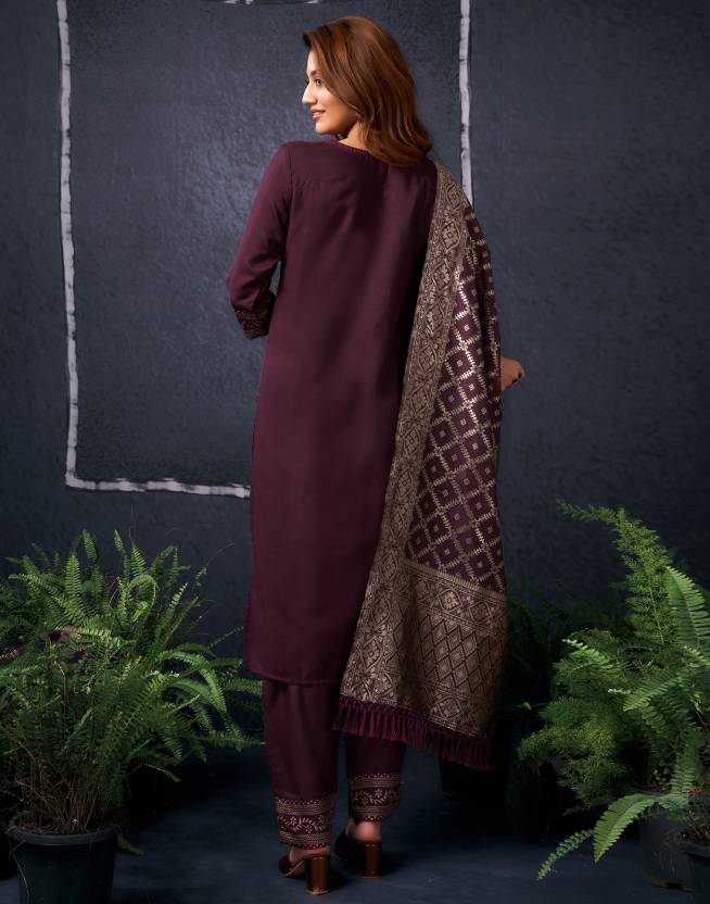 Women Silk Blend Kurta Pant Dupatta Set
