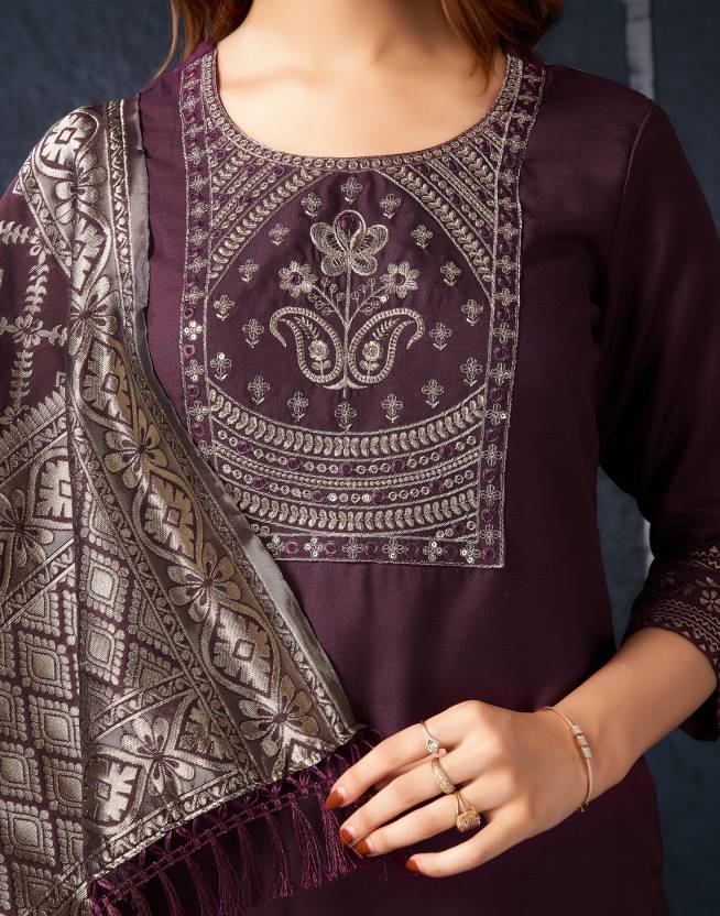 Women Silk Blend Kurta Pant Dupatta Set