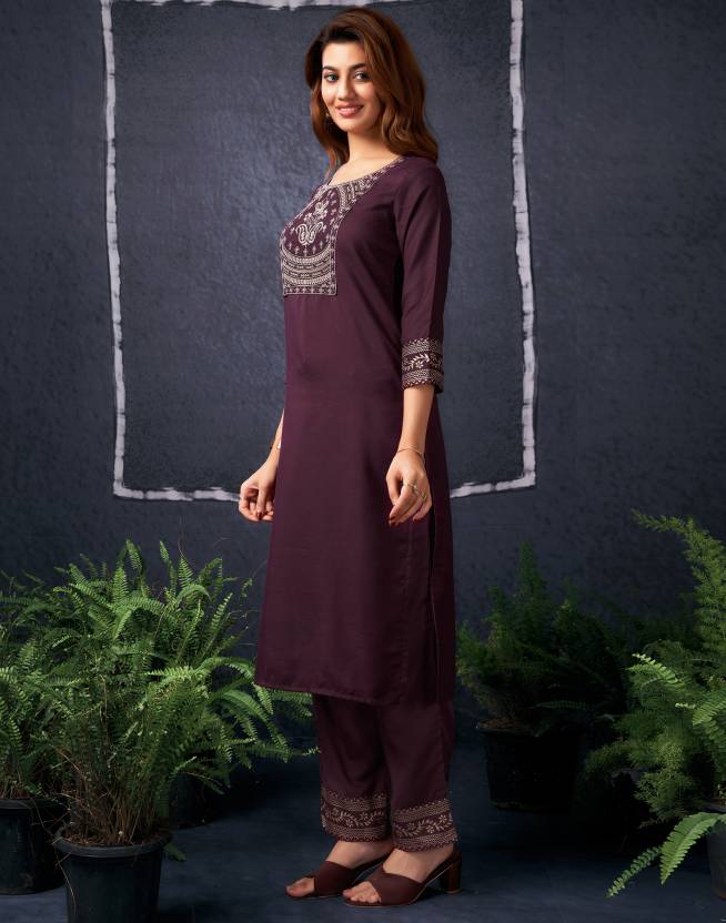 Women Silk Blend Kurta Pant Dupatta Set