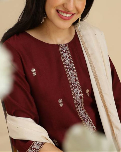 Women Silk Blend Kurta Pant Dupatta Set-KYAMSTORE