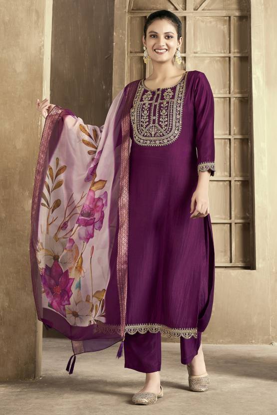 Women Silk Blend Kurta Pant Dupatta Set