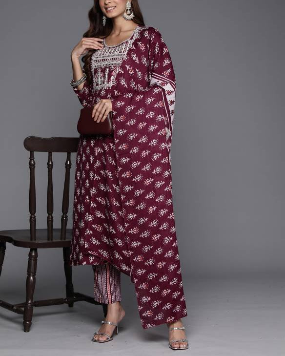 Women Cotton Blend Kurta Pant Dupatta Set-KYAMSTORE