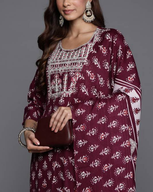 Women Cotton Blend Kurta Pant Dupatta Set-KYAMSTORE