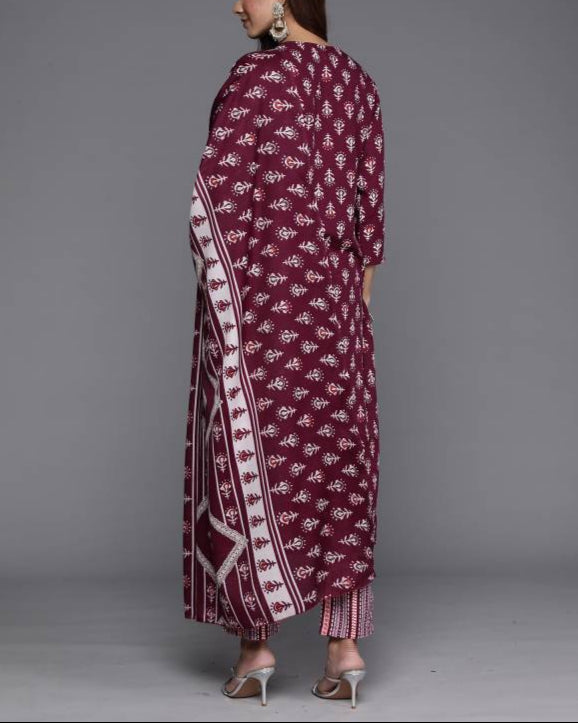 Women Cotton Blend Kurta Pant Dupatta Set-KYAMSTORE