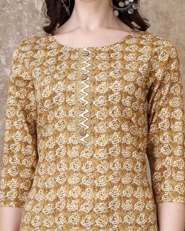 Women Cotton Blend Kurta Pant Dupatta Set-KYAMSTORE