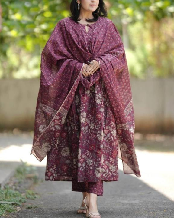 Women Viscose Rayon Kurta Pant Dupatta Set-KYAMSTORE