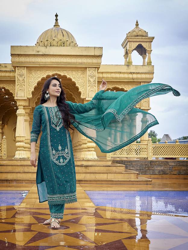 Women Georgette Kurta Pant Dupatta Set