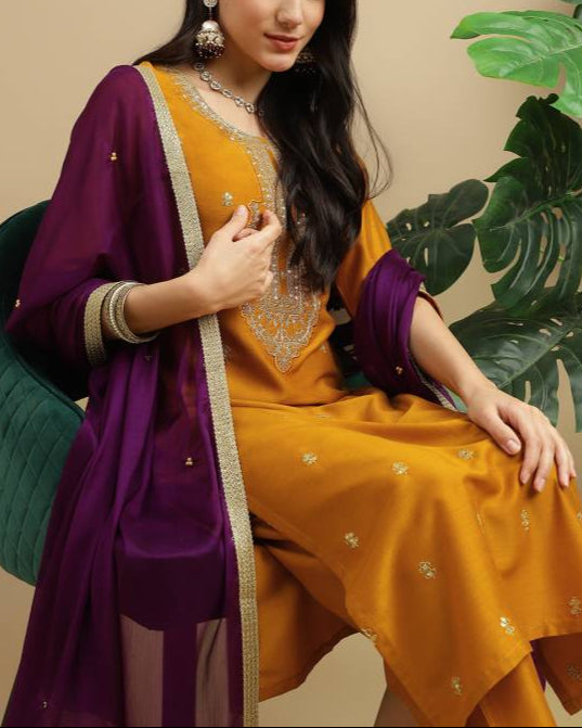 Women Silk Blend Kurta Pant Dupatta Set-KYAMSTORE
