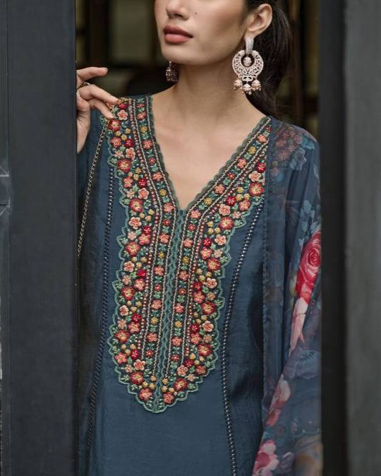 Women Silk Blend Kurta Pant Dupatta Set-KYAMSTORE