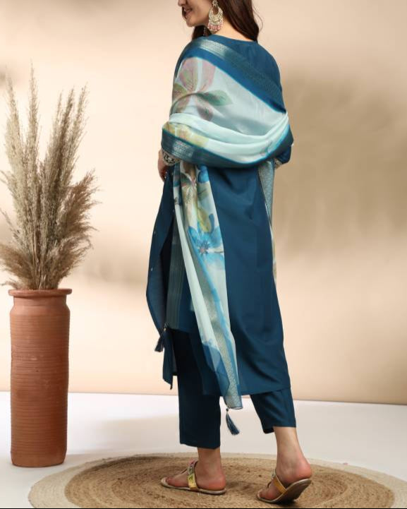 Women Silk Blend Kurta Pant Dupatta Set-KYAMSTORE